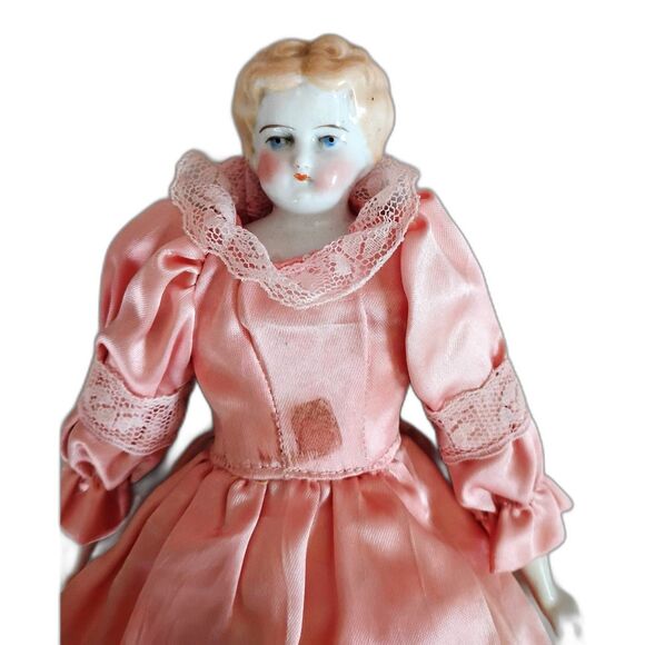 Unbranded Other - Antique Blonde Victorian China Shoulder Head Doll With Cloth Body, 12 Inch